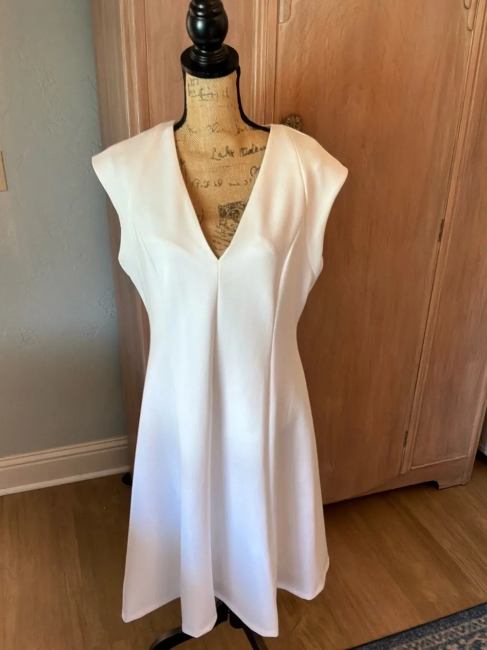 Calvin Klein Cap Sleeve V-Neck Scuba Crepe Midi Sheath Career White 12